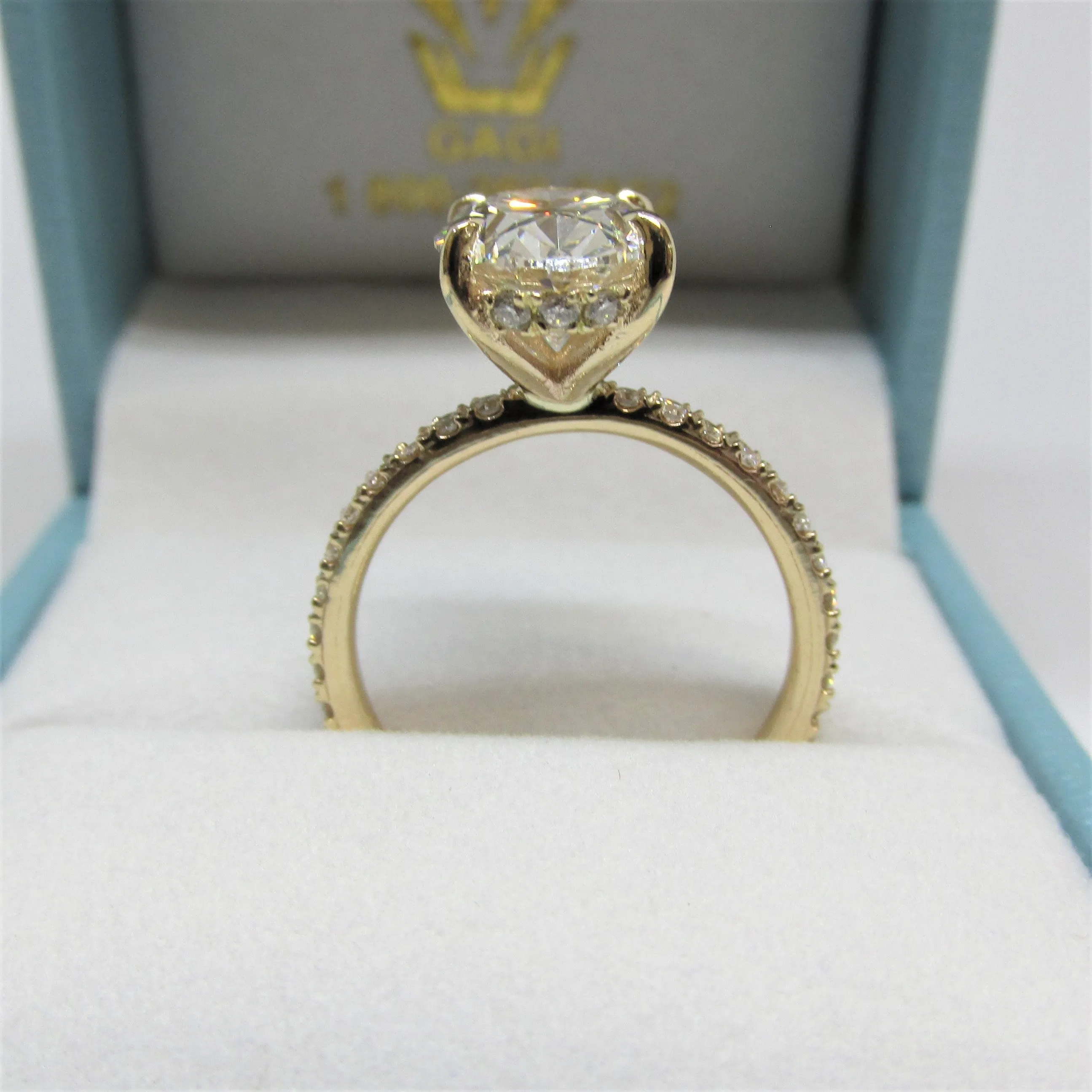 2.50 carat Oval Diamond Engagement Ring
