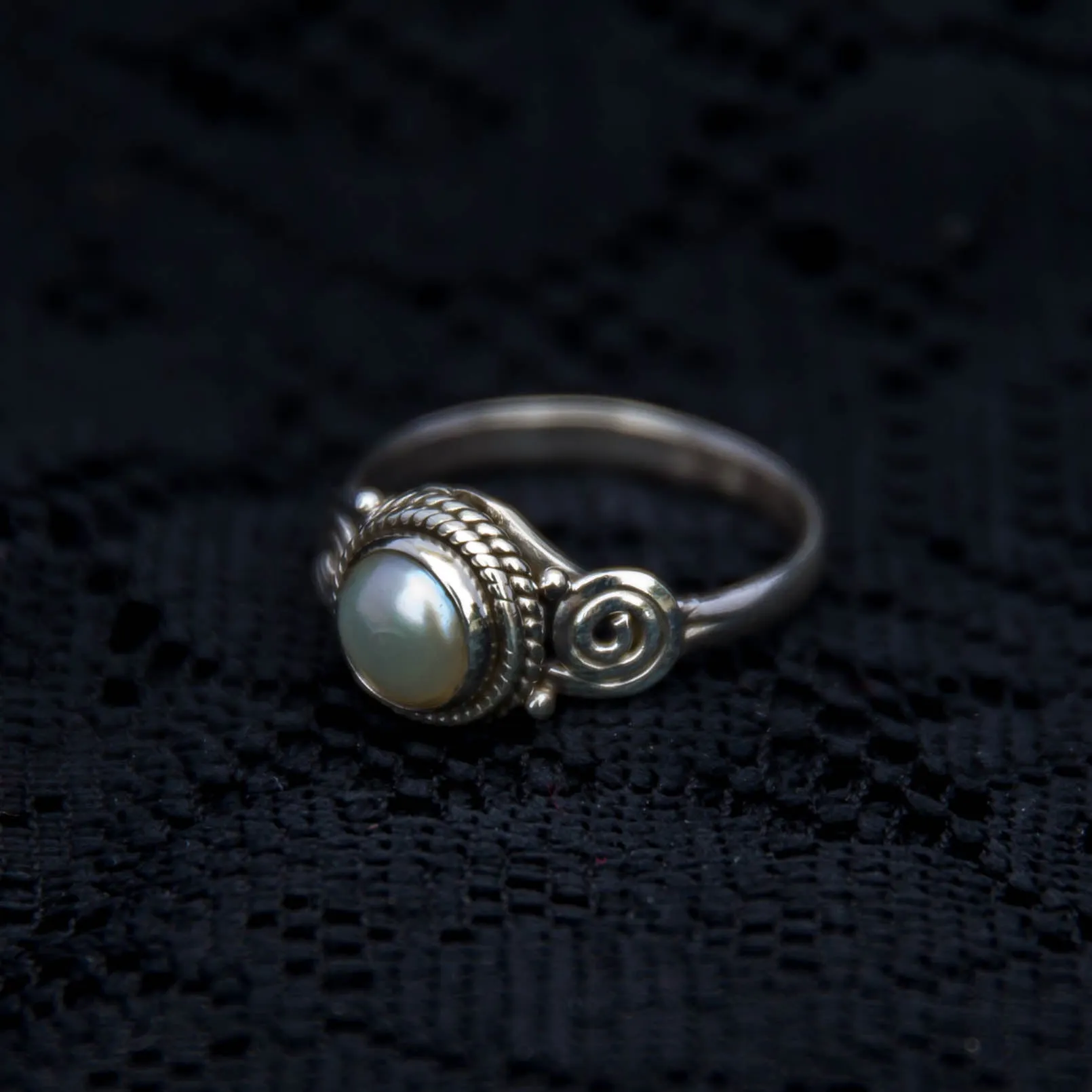 Anand Ring - Silver - Pearl