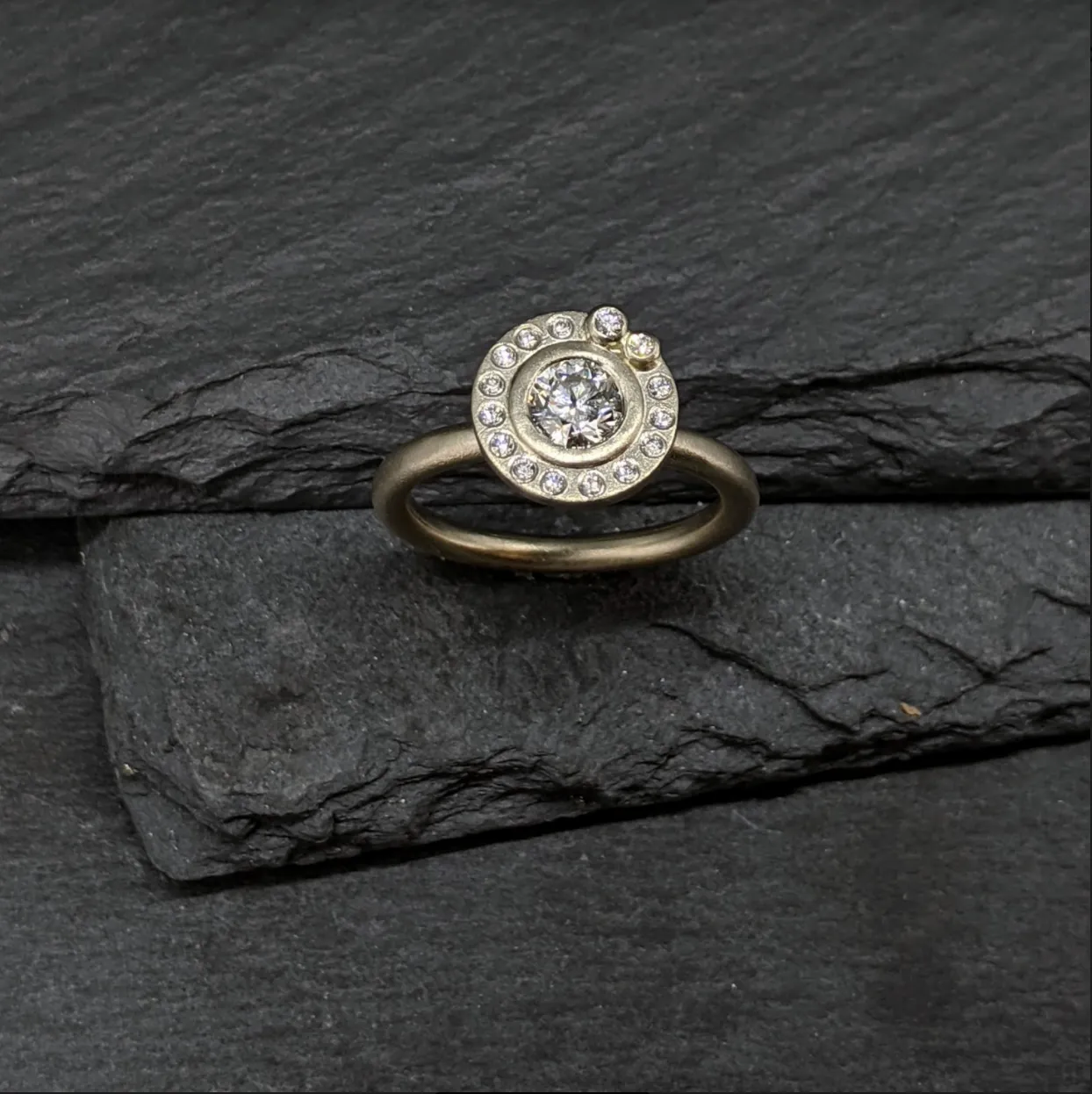 Satellite Ring