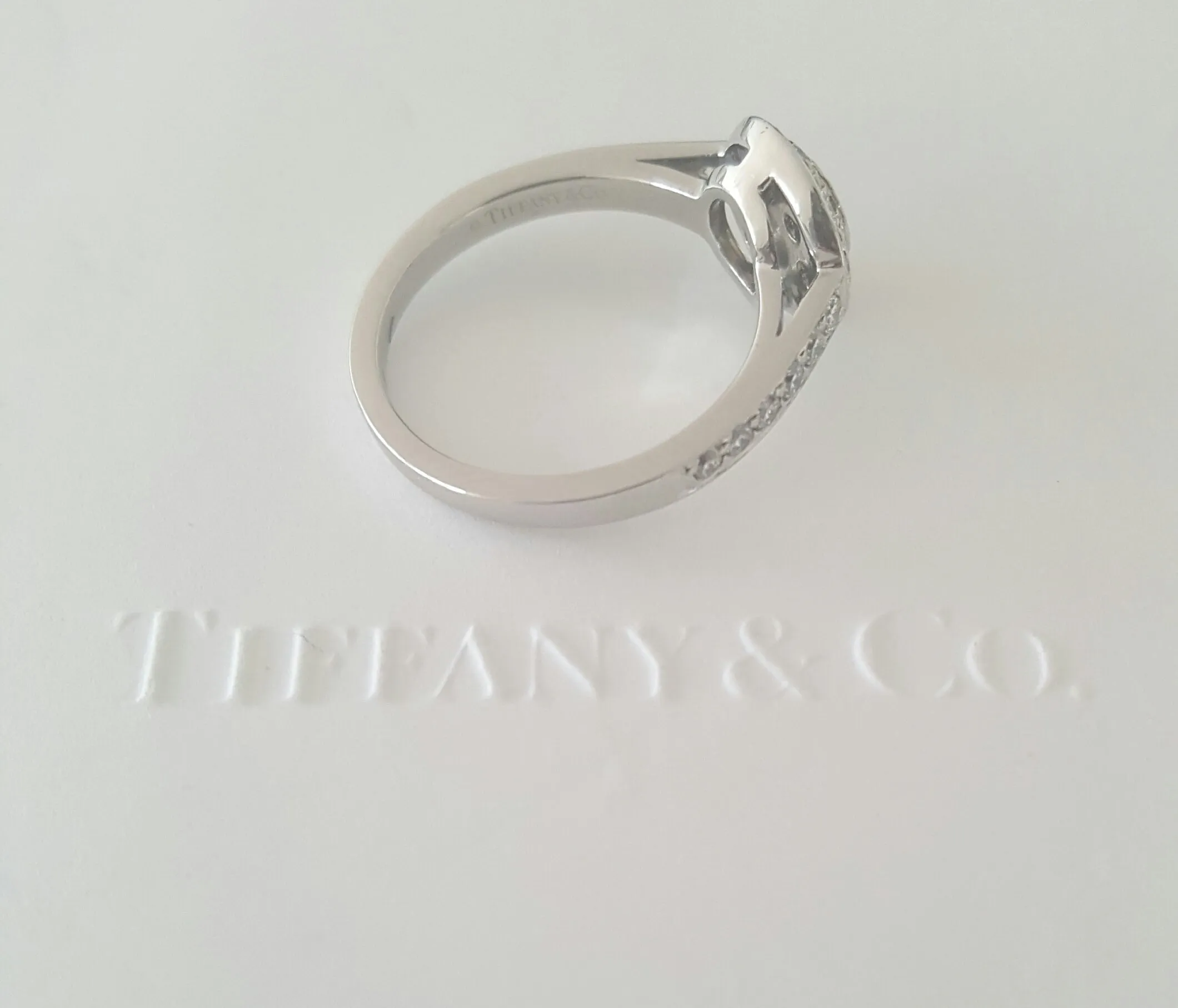 Tiffany & Co. 0.64tcw Diamond Single Circlet Engagement Ring in Platinum