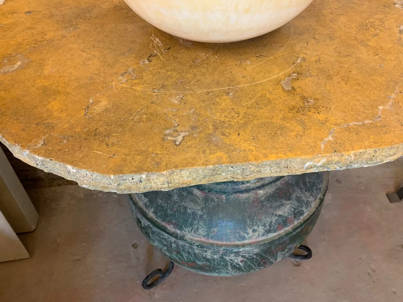 Vanity Custom, Ceramic Pot, Iron Stand, Stone Top
